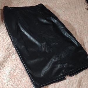 Vegan leather skirt. NWT